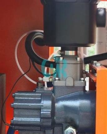 Винтовой электрический компрессор с ременным приводом ЗИФ-СВЭ-1,9/0,7 ШМ