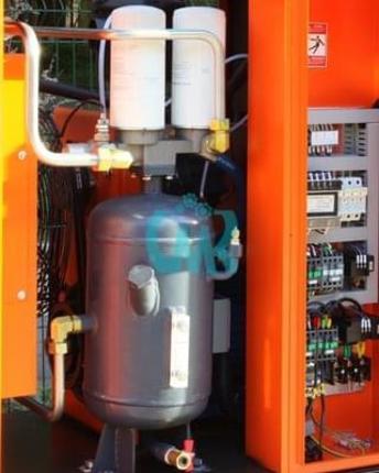 Винтовой электрический компрессор с ременным приводом ЗИФ-СВЭ-1,9/0,7 ШМ